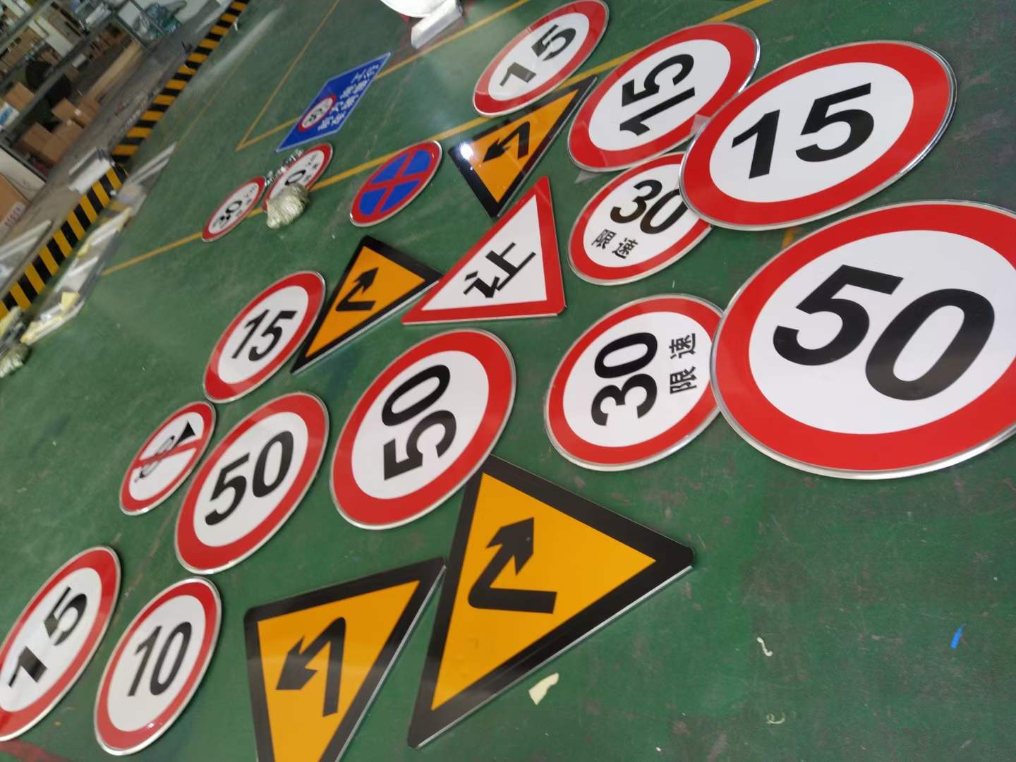 成都反光膜警示牌制作